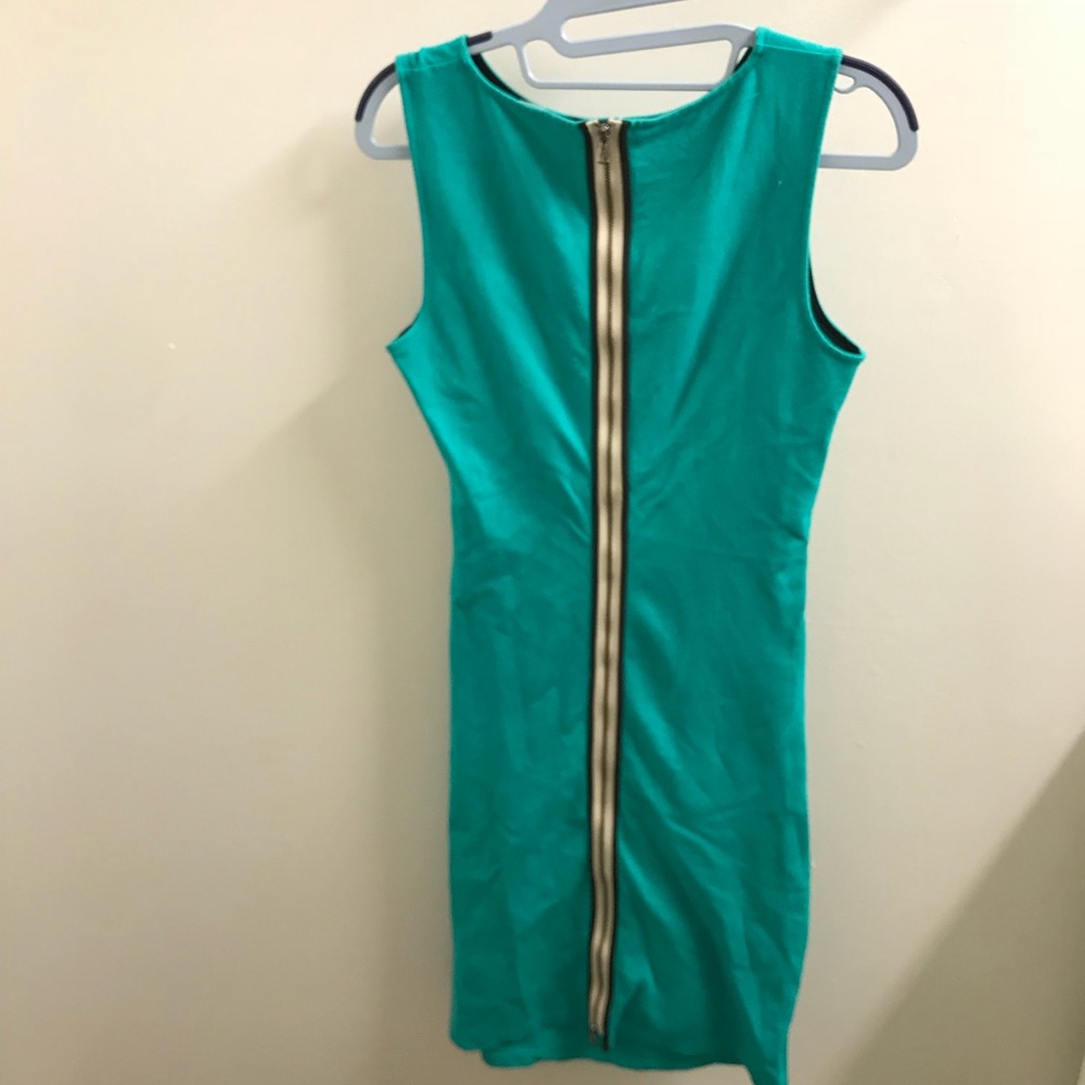 Form fitting Ralph Lauren Dress - Picture 2 of 2